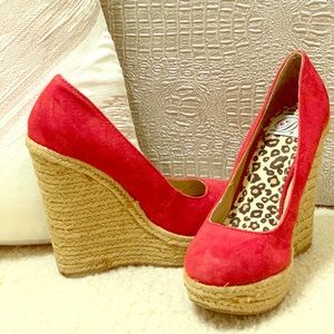 Red Wedges